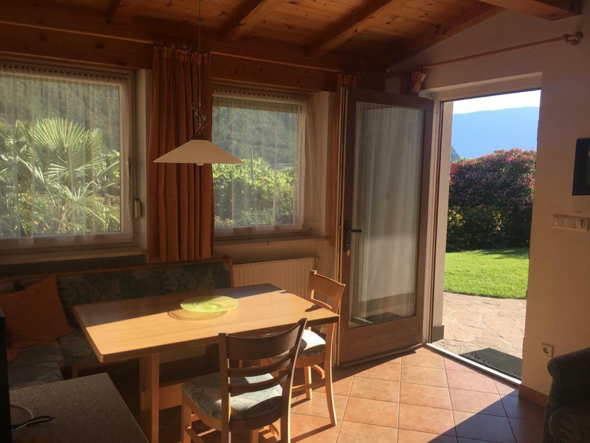 Weingut Zundlhof Villa Bolzano Exteriör bild